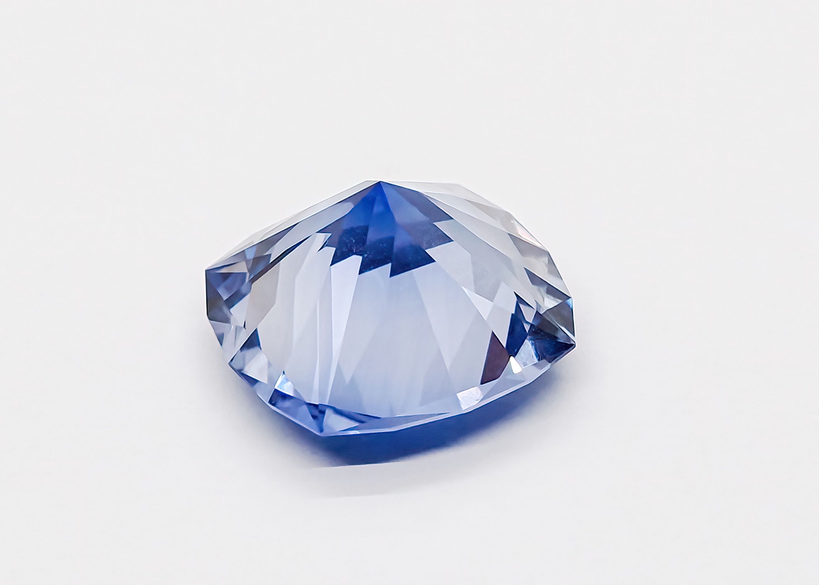 blue saphhire gemstone image pexels