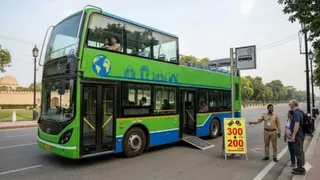 Delhi Cuts Double-Decker Tourist Bus Ticket Prices To Boost Ridership; Check Revised Fare, Routes, And More
