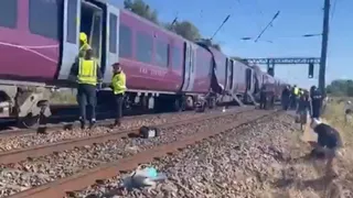 Two High-Speed Trains Collide In Bedford Near London, Multiple Injuries Reported | Video