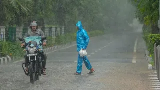 Delhi Weather Today: IMD Issues Yellow Alert For Heavy Rain; Check Latest Advisory