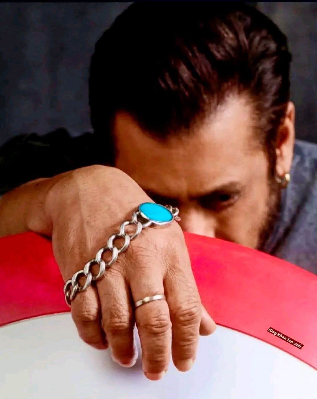 salman khan blue stoen
