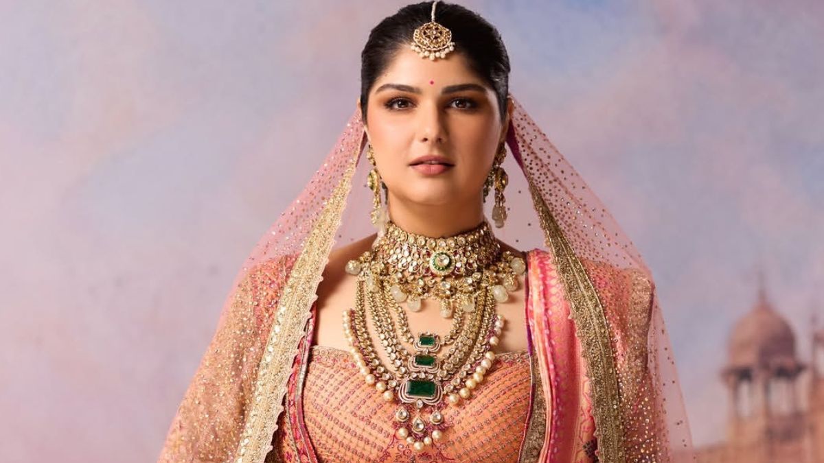 anshula kapoor wedding outfit.