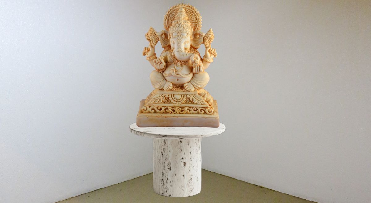 god idol on platform