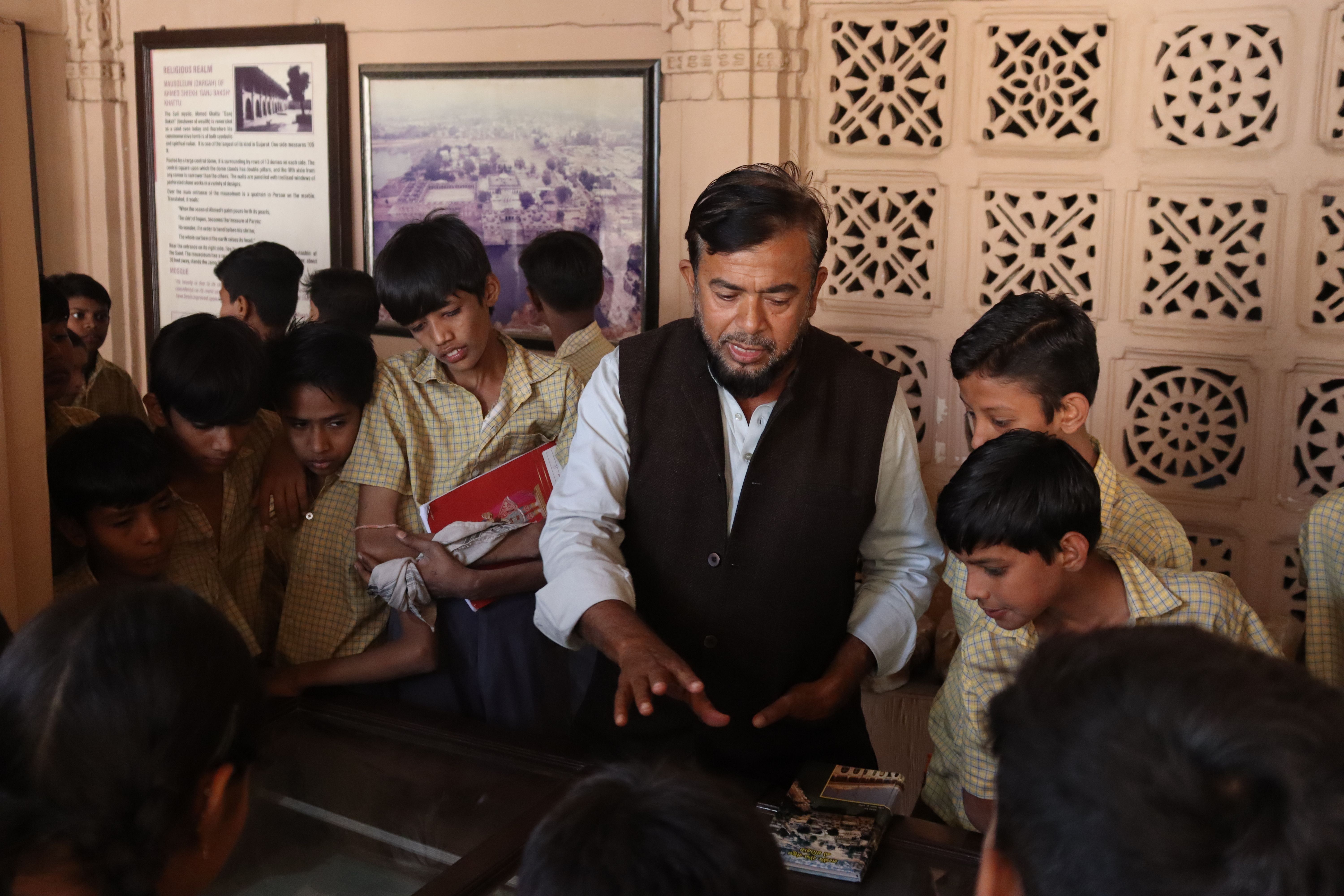 teacher teaching