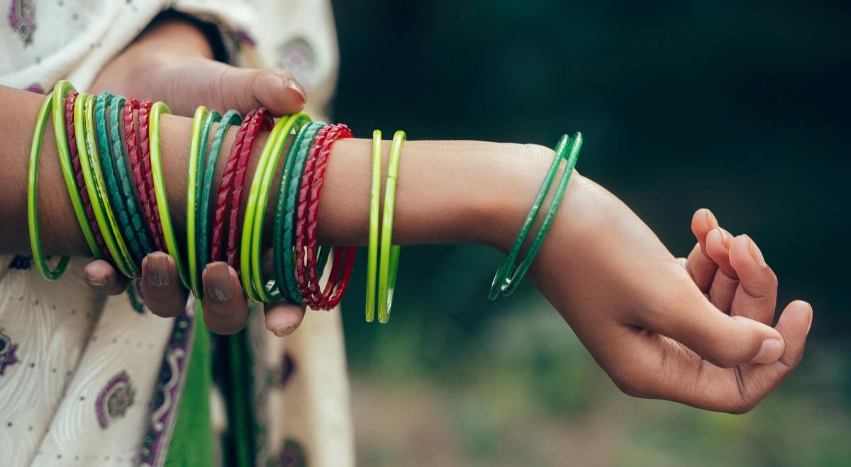 green bangle designs sawan 2026