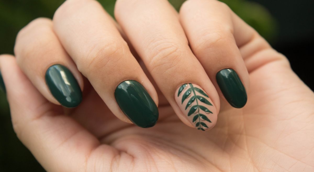 Forest Green Nail Paint
