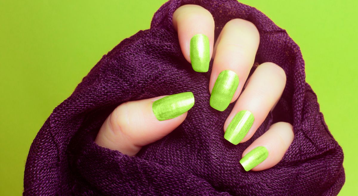 Neon Green Nails