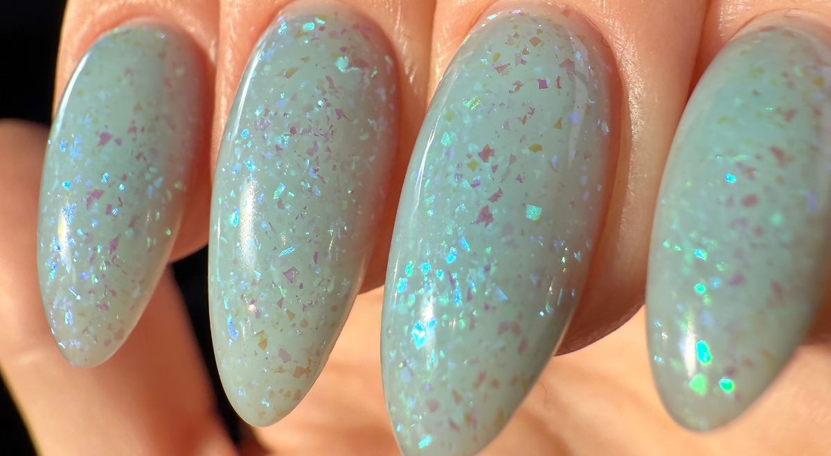 Pastel Mint Nails