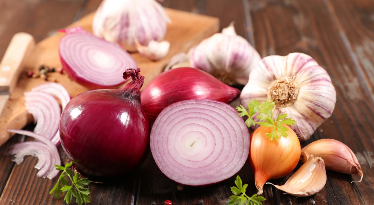 Garlic and Onion