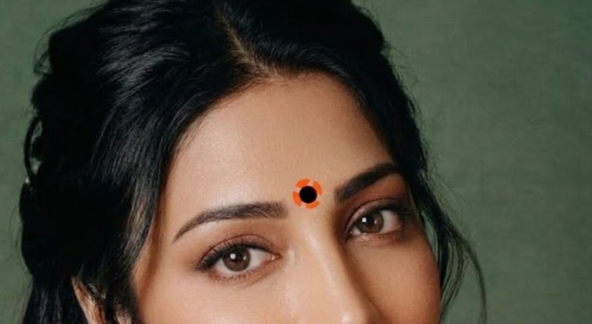 contrast bindi design