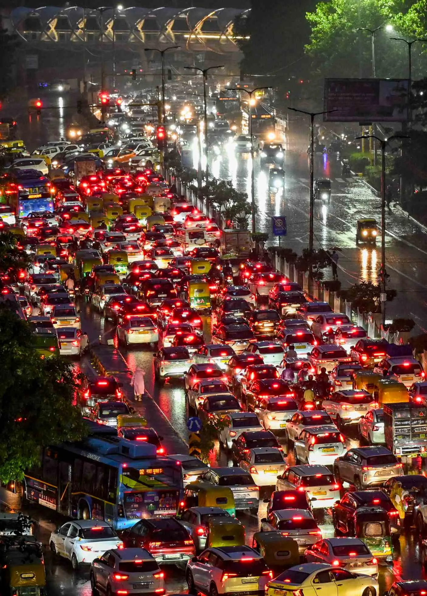 DELHI TRAFFIC PTI