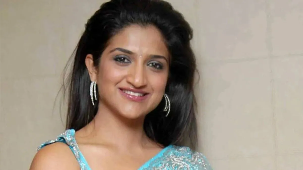 kannada actress rishika singh warns Yash over Toxic (1)