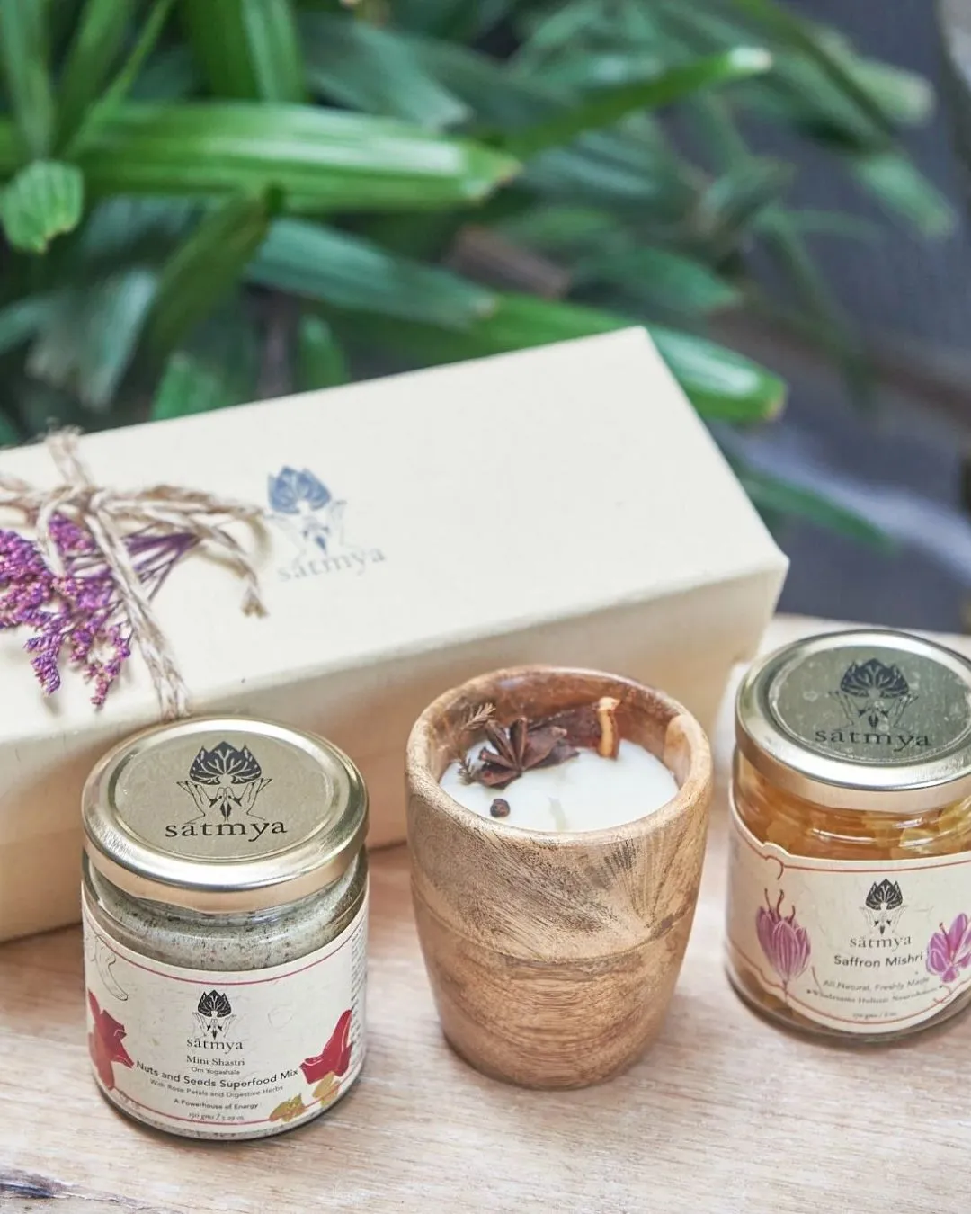 Satmya Swastha gift box