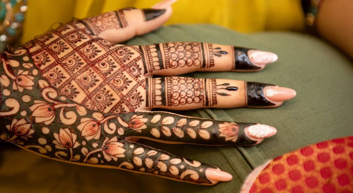 floral jaal mehndi
