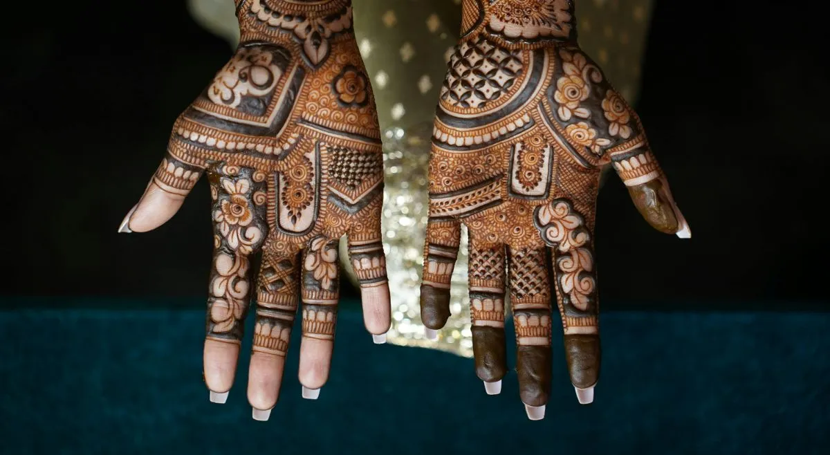 full hand jaal mehndi