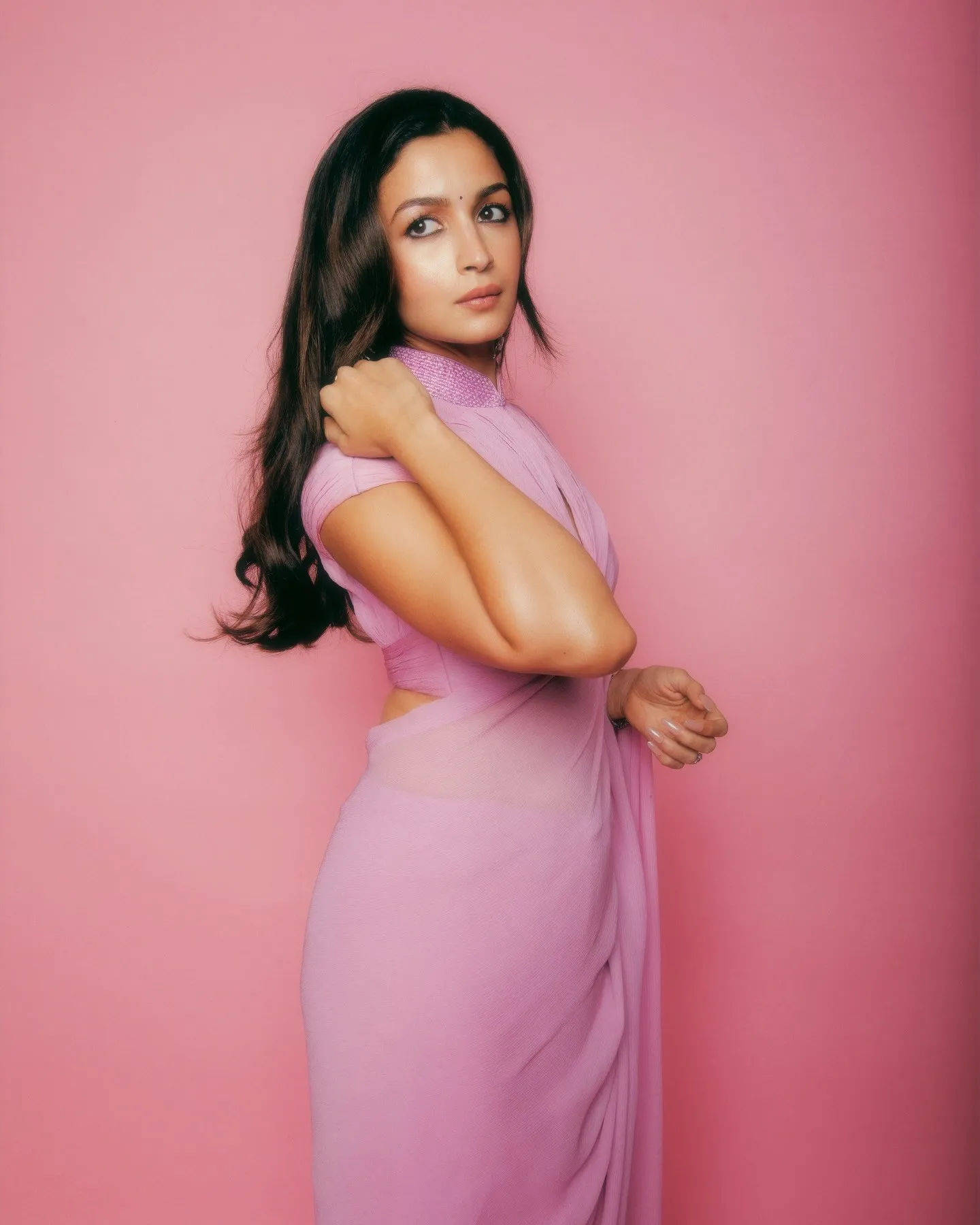 Alia Bhatt monotone Saree Look