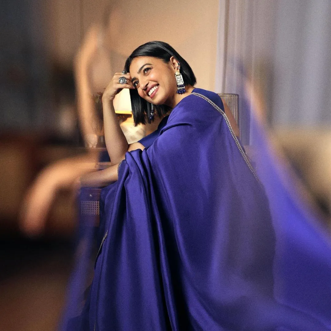 Sleek Side Parted Bob With A Saree