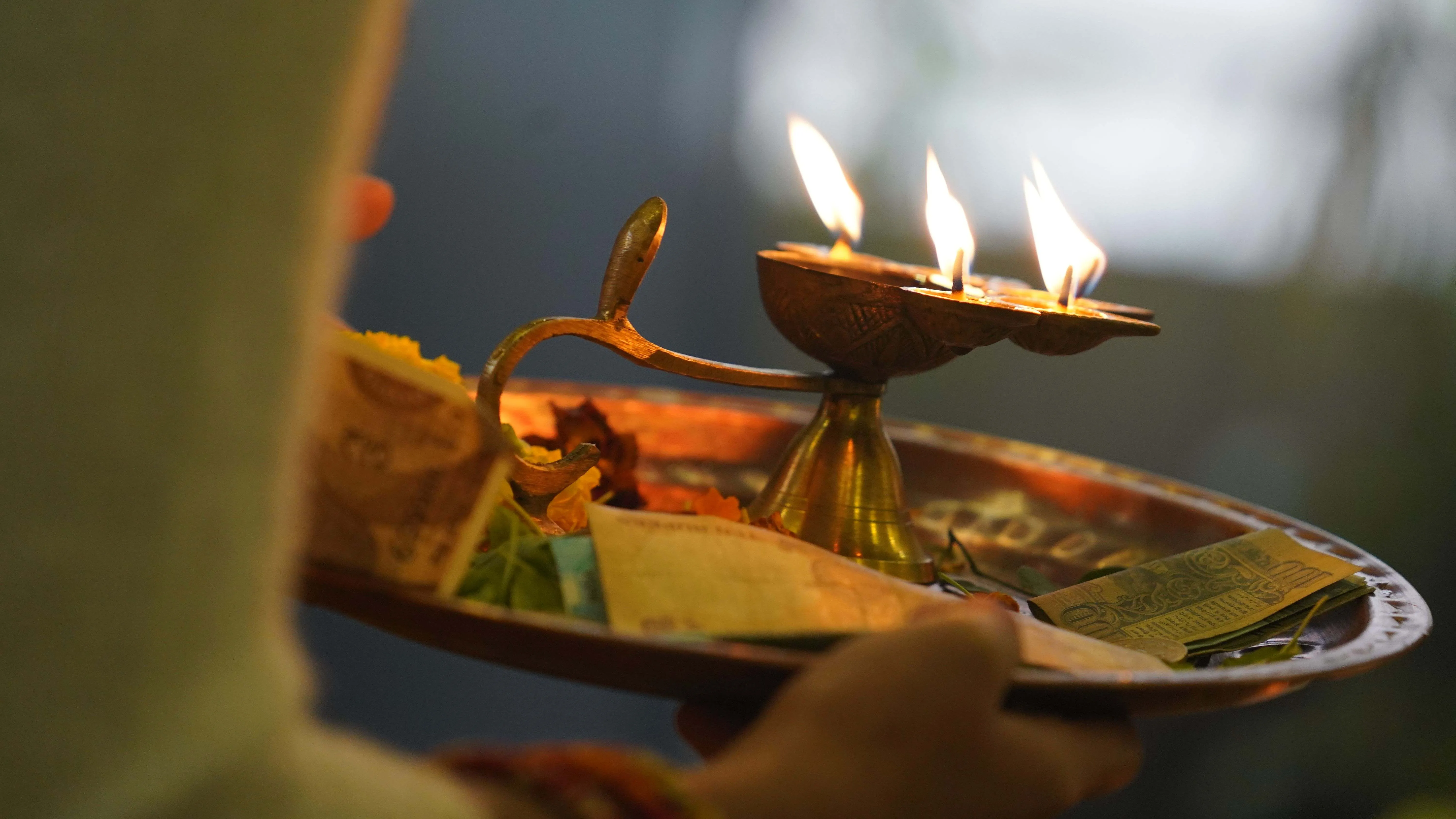 lightning diya