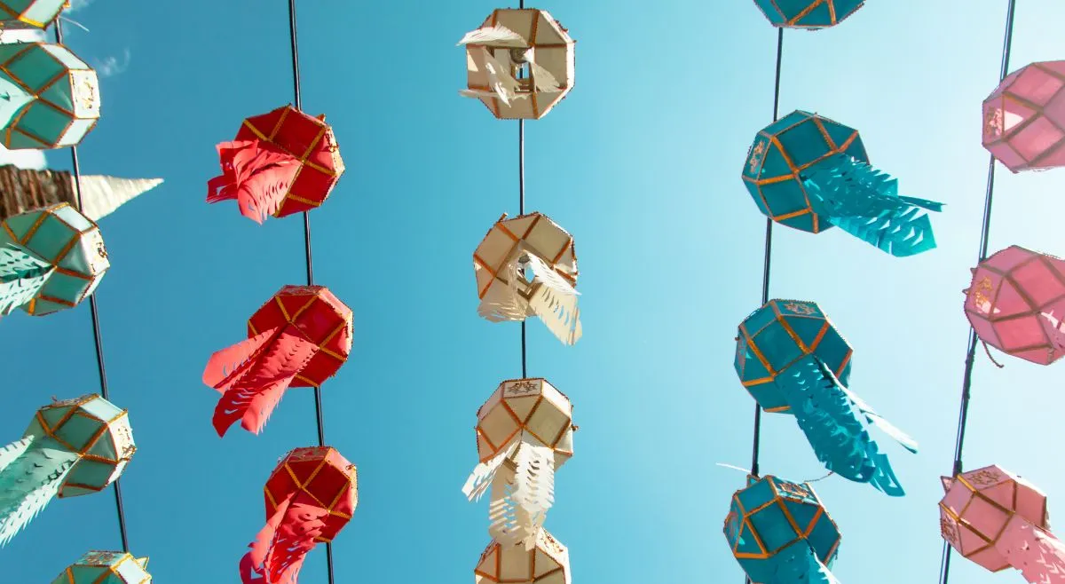 hanging paper lanterns
