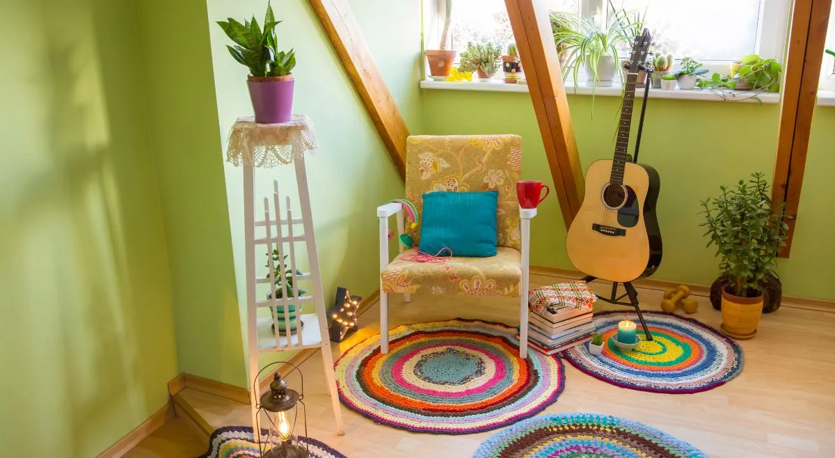 maxmalist decor