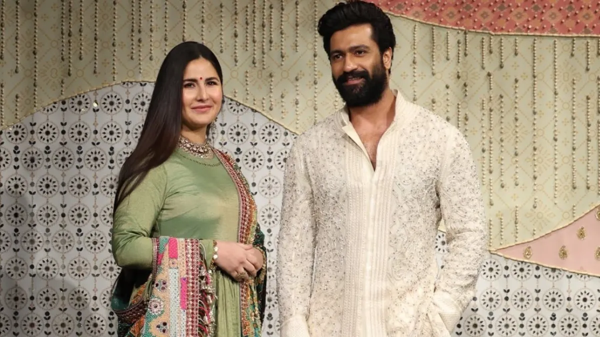 Katrina Kaif Vicky Kaushal at Ambani Ganesh Chaturthi