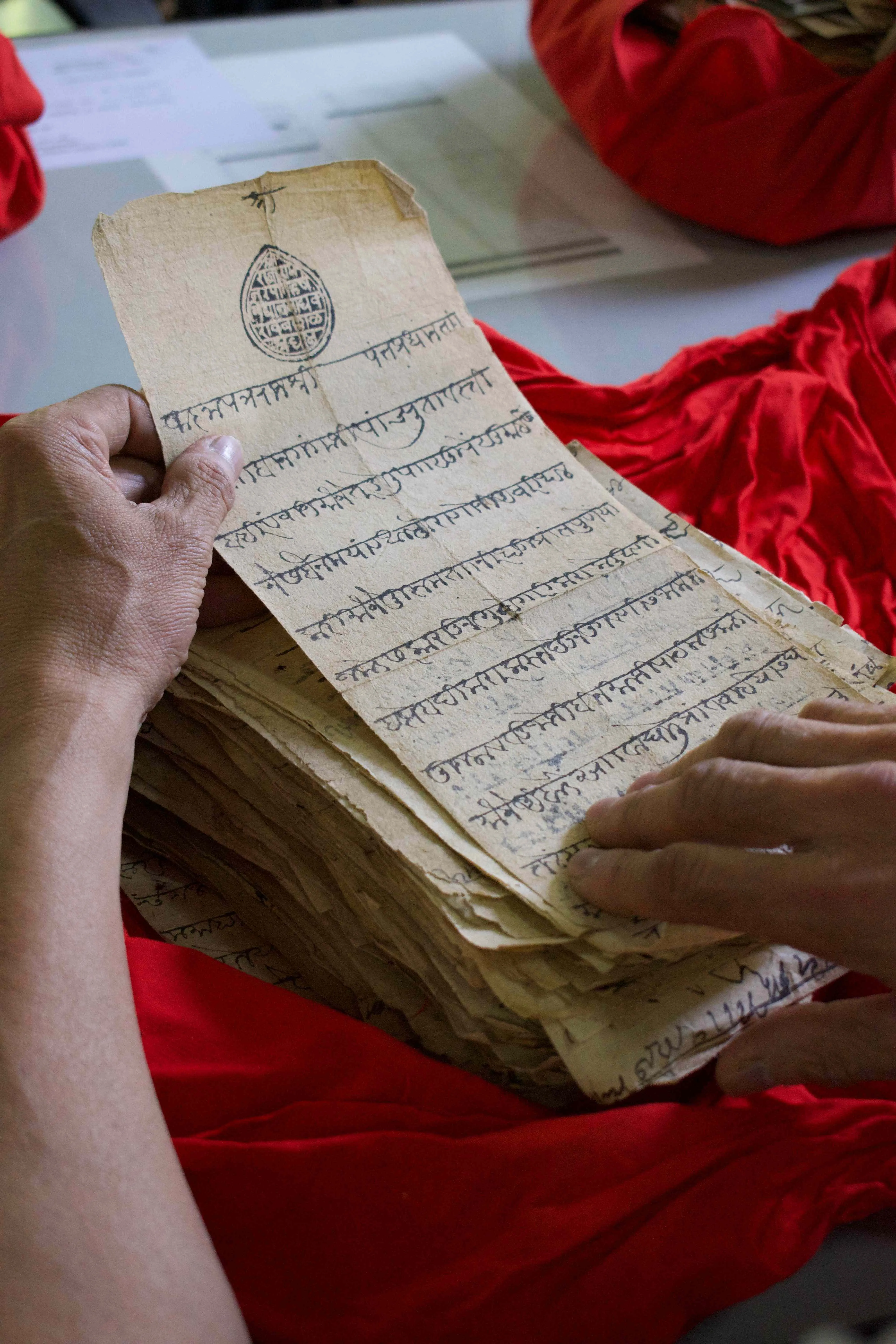 vedas text ompressed