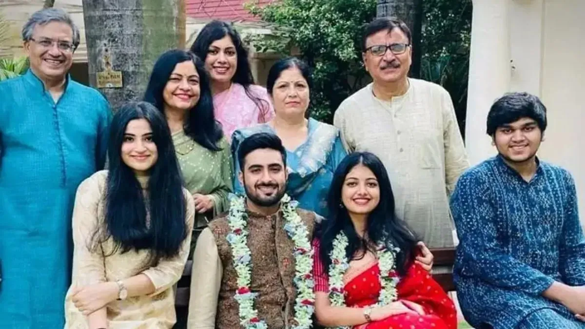 gyanesh kumar family