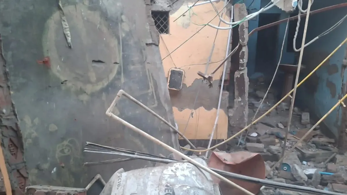 fatehpur building collapse 2 jagran