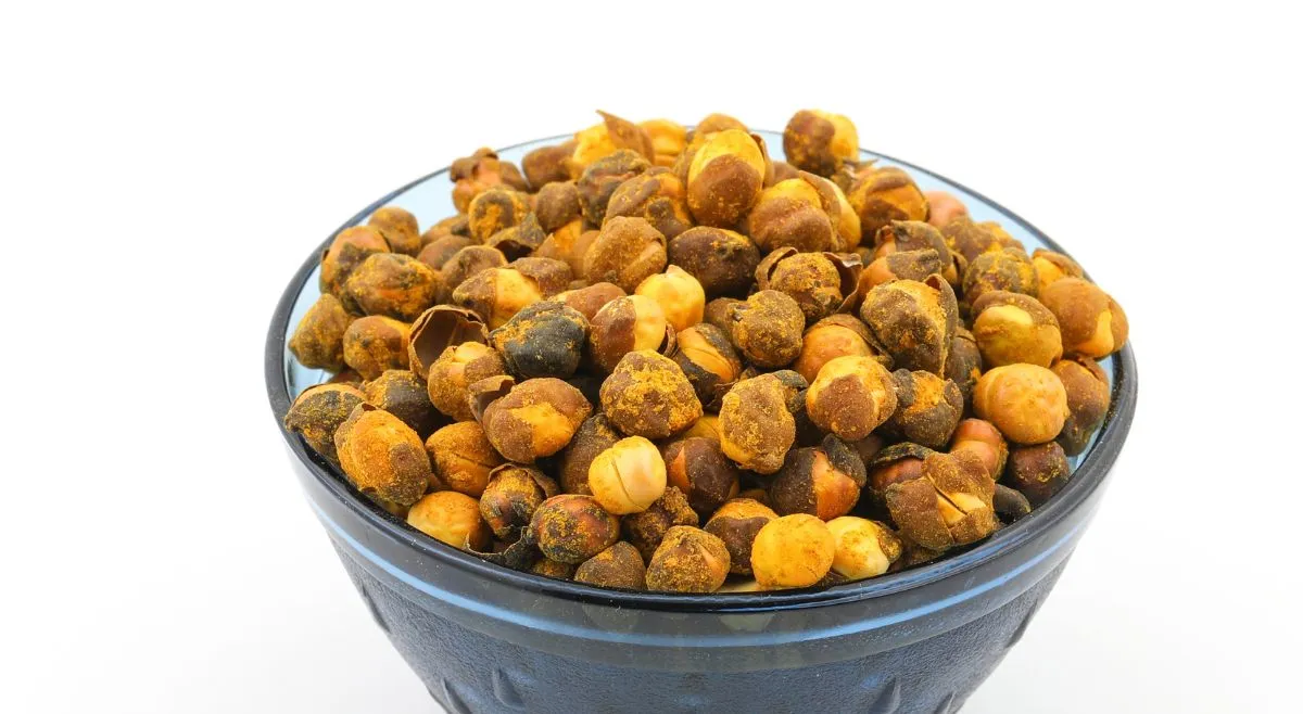 Roasted Chana and Jaggery