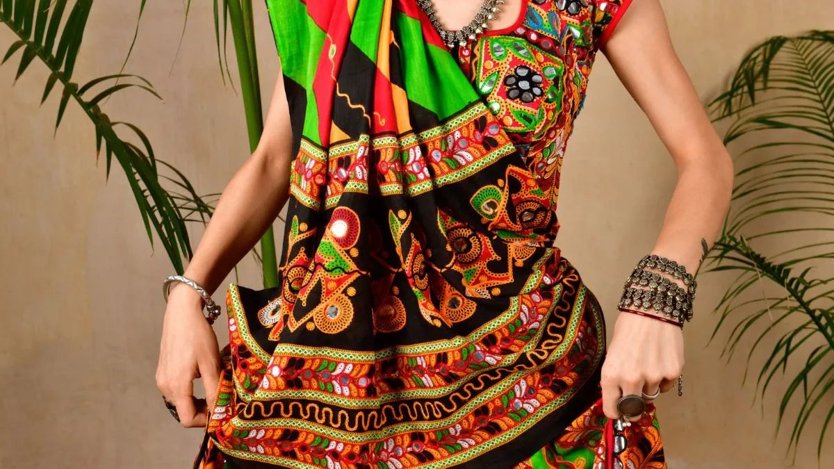 Keep It A Classic Gujarati Look_