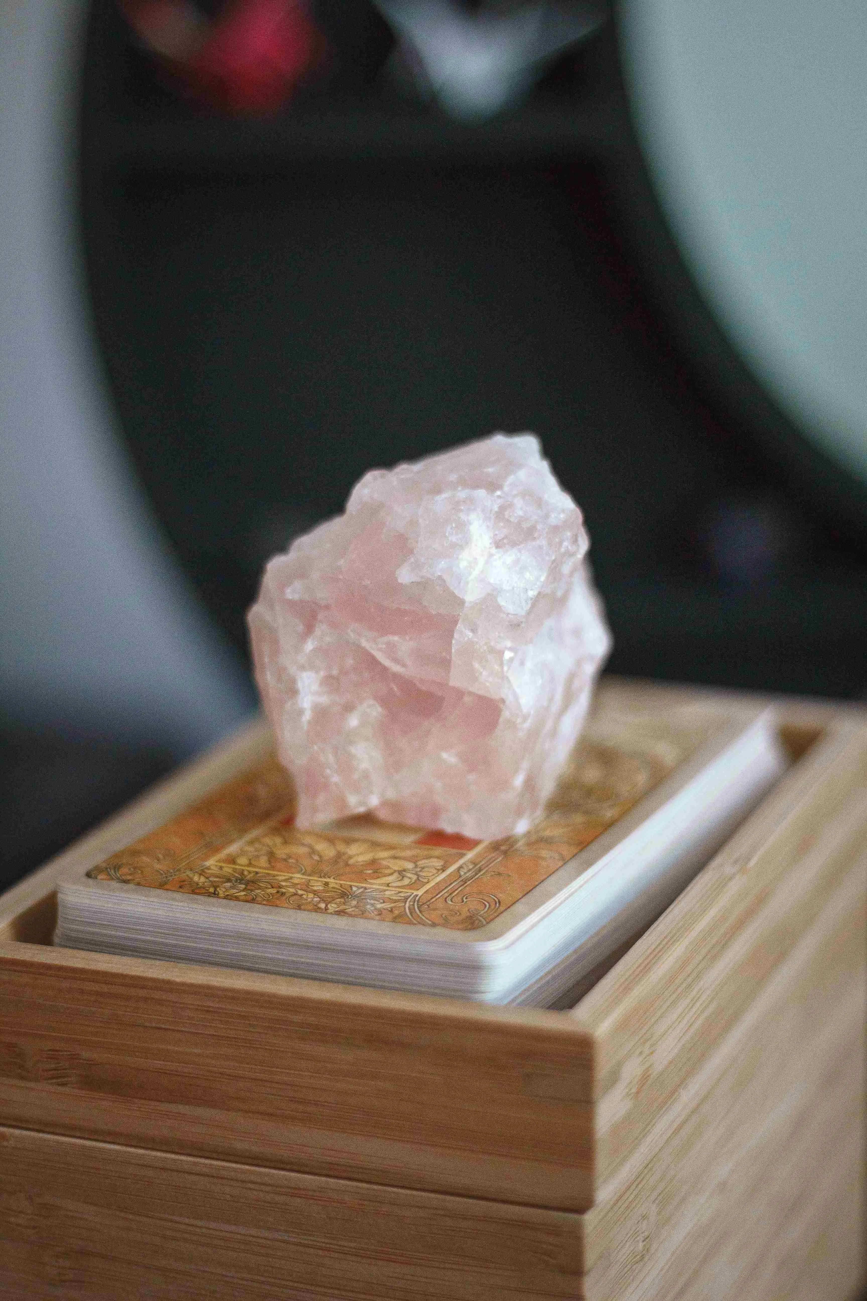 rose quartz the symbol