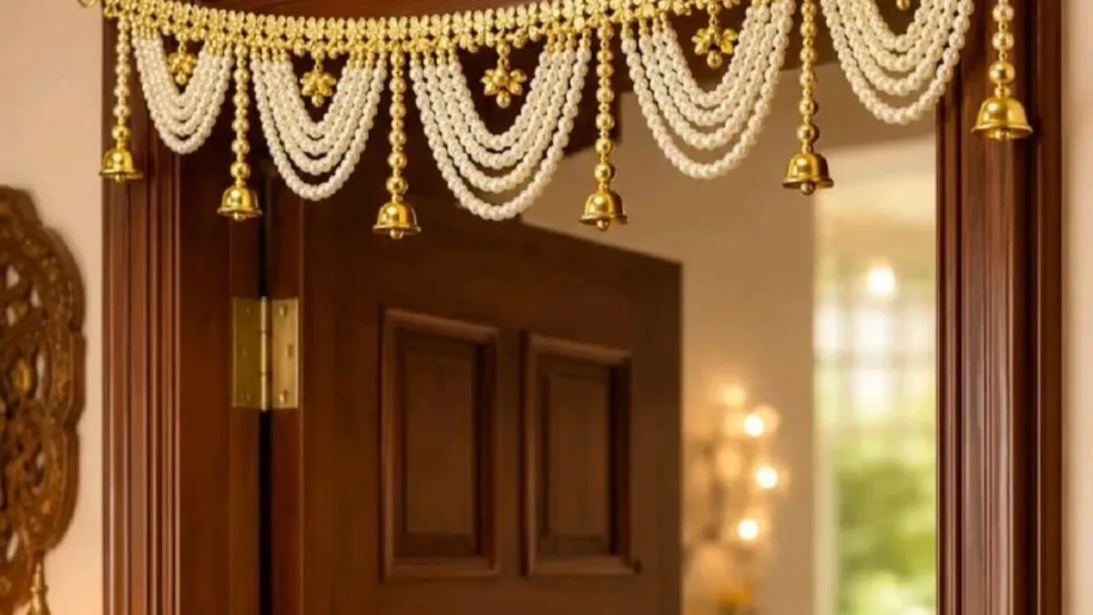 Beaded toran