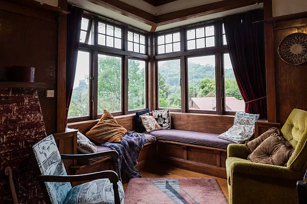 Window seat with cushions