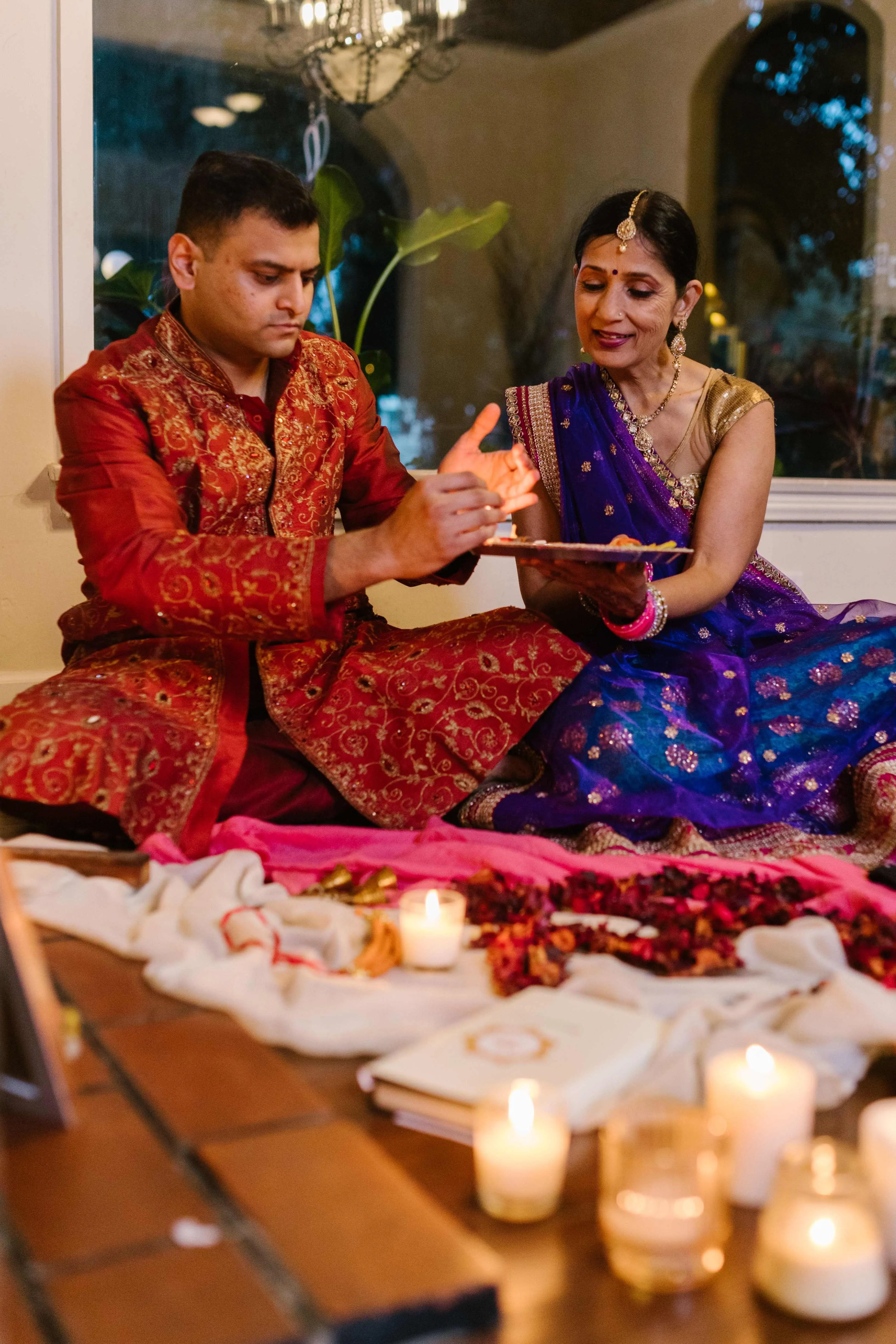 apply tilak on forehead