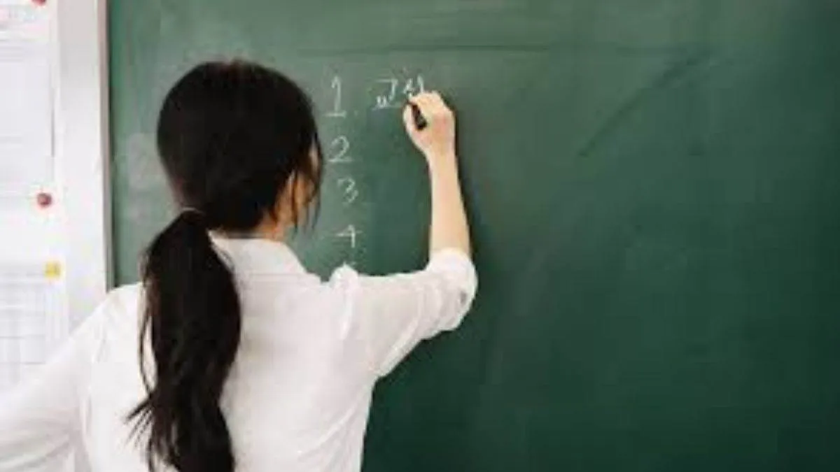 bihar-govt-grants-pay-protection-to-3-lakh-local-body-teachers-salary-hike-from-october
