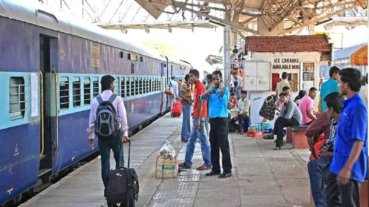 railways-to-add-extra-coaches-for-chhath-festival-travel-from-lucknow-to-bihar-and-purvanchal