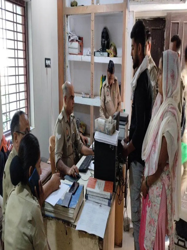 ghaziabad-police-modernise-stations-with-lower-desks-promote-face-to-face-complaints