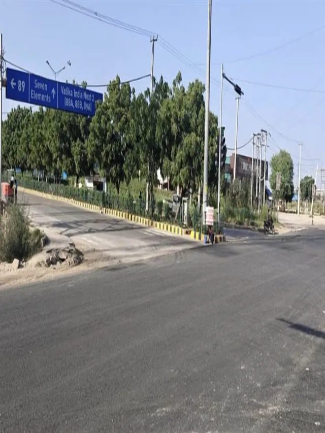 gurugram-gmda-municipal-corporation-accelerate-road-repairs-commuters-get-relief