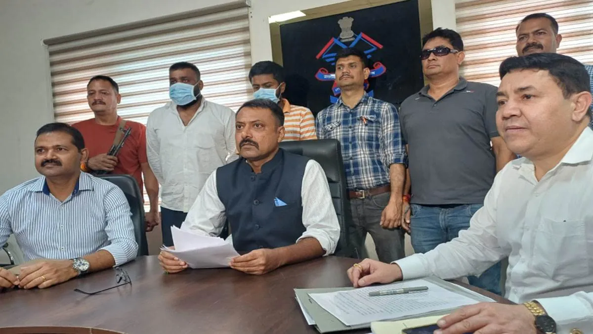 uttarakhand-stf-arrests-2-associates-of-gangster-praveen-valmiki-in-land-grab-case