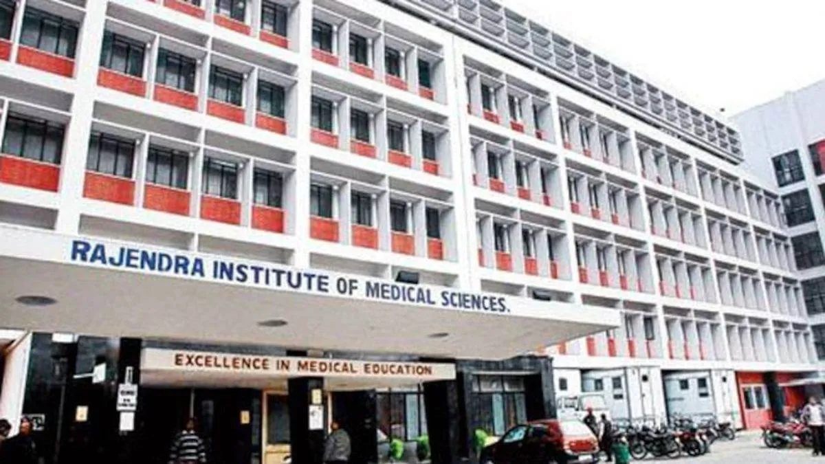 jharkhand-news-health-department-issues-strict-instructions-to-rims-on-autonomy-and-file-protocol-amid-delay-claims