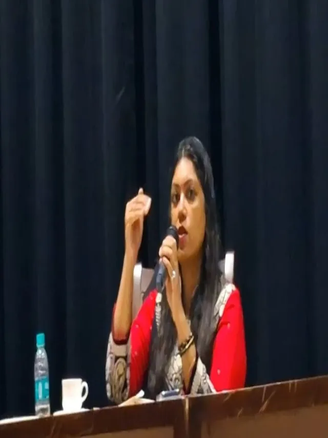 up-sir-gautam-buddh-nagar-dm-launches-mega-campaign-500-camps-to-aid-name-additions-corrections