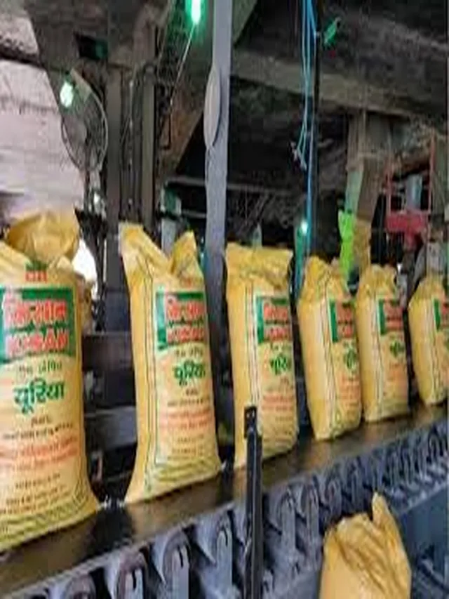 up-agriculture-dept-cracks-down-on-fertiliser-black-marketing-over-2300-licences-suspended