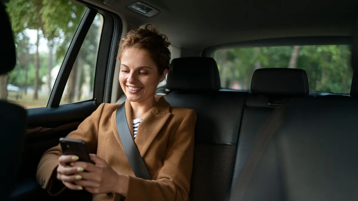 5 Must-Have Safety Gadgets for Women Using Ola and Uber