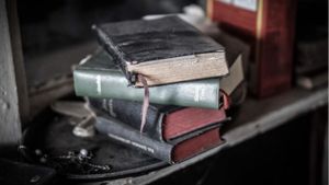 5 Best Books To Read On War Strategies: Complex Reads To Know The Dynamics
                                                                                    