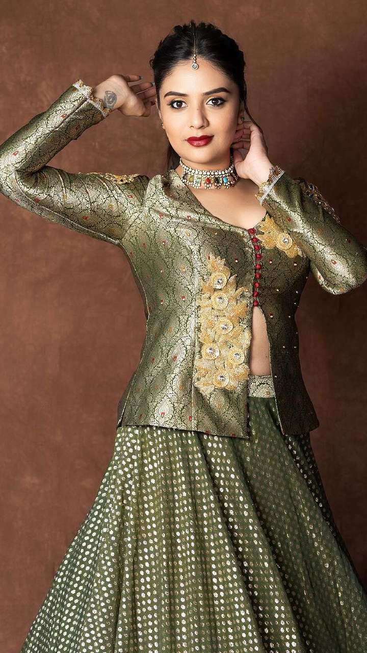 Silk Trendy Blouse Designer Blouse Designs For Lehenga Pin On Blouse, image size:720x1280