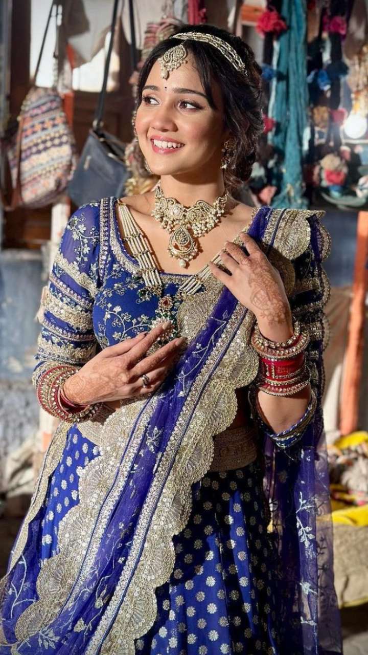 Ashi Lehenga Set