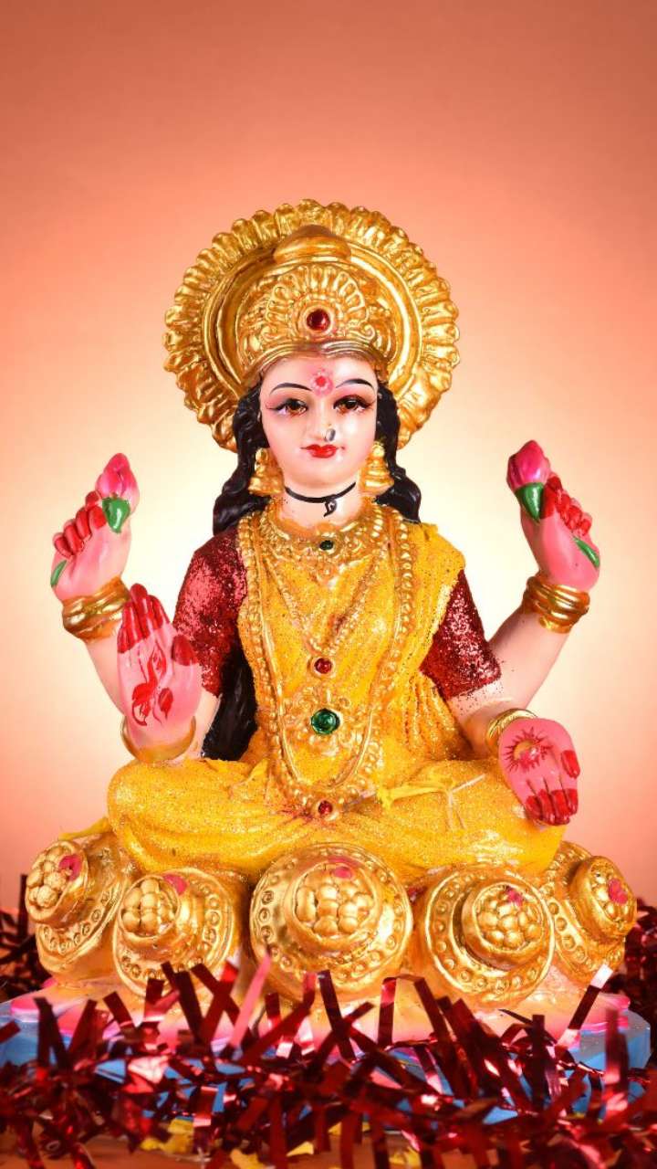 5 Auspicious Items You Can Buy On Dhanteras