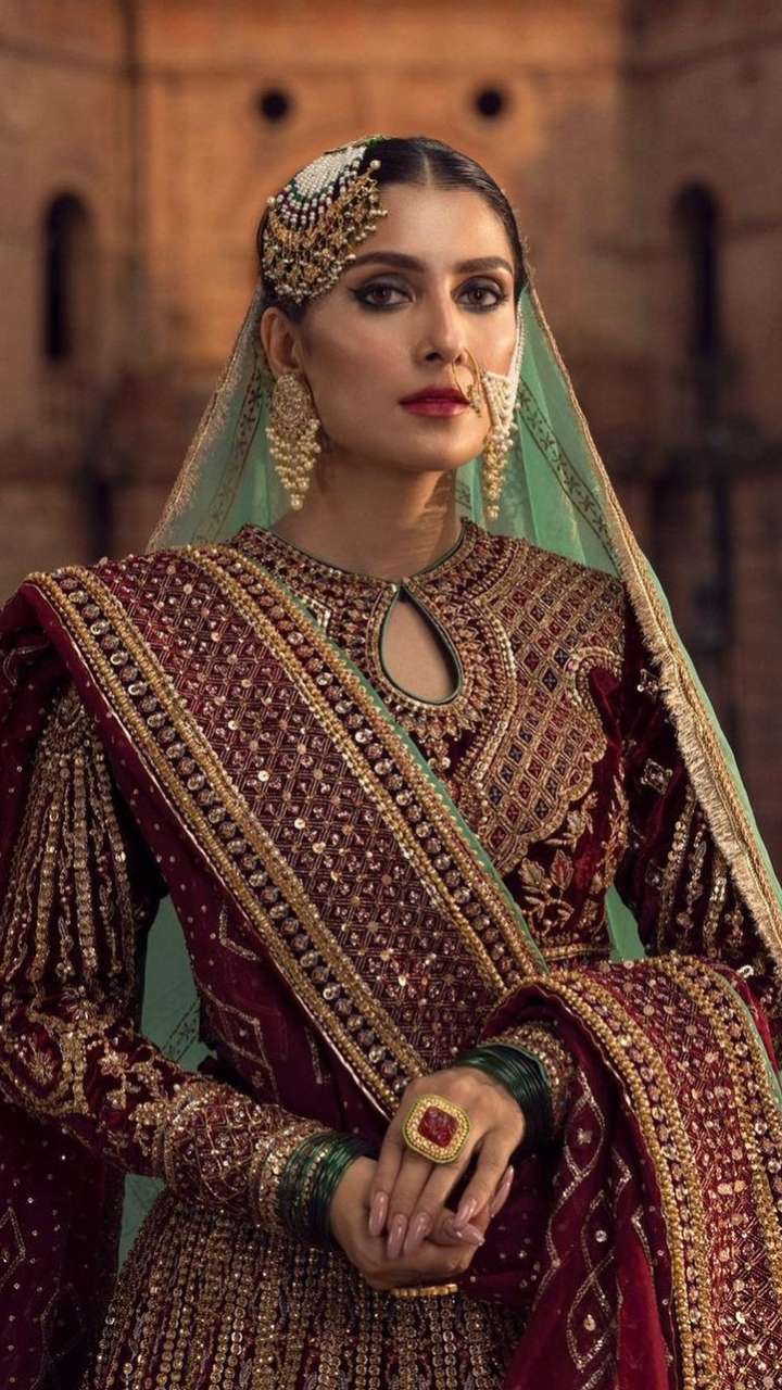 Best Bridal Looks To Steal From These Pakistani Actresses