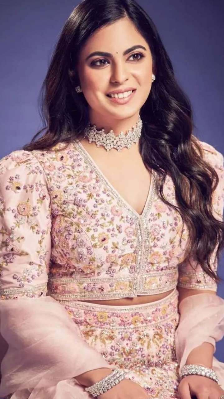Isha Ambani Ethnic Looks Will Leave You Awestruck