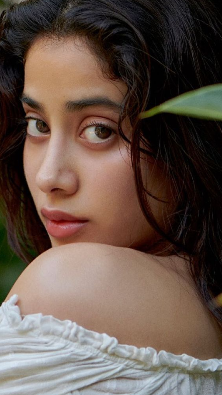 Jahnvi Kapoor And Her Secret To Glowing Skin